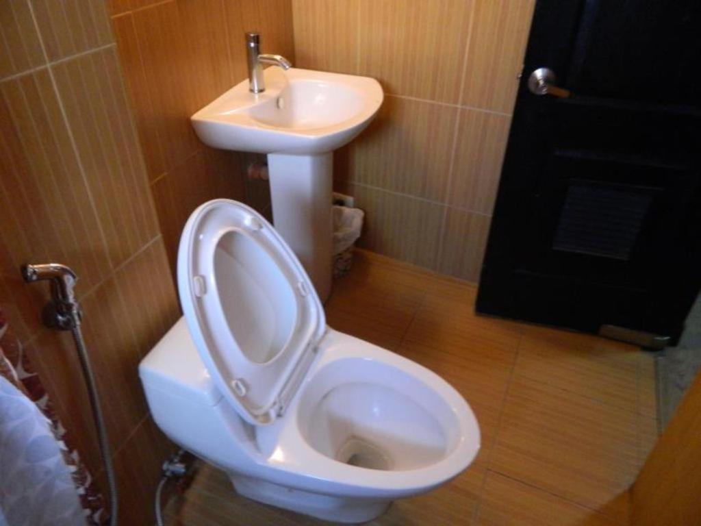 Starmark Hotel Нага Екстериор снимка