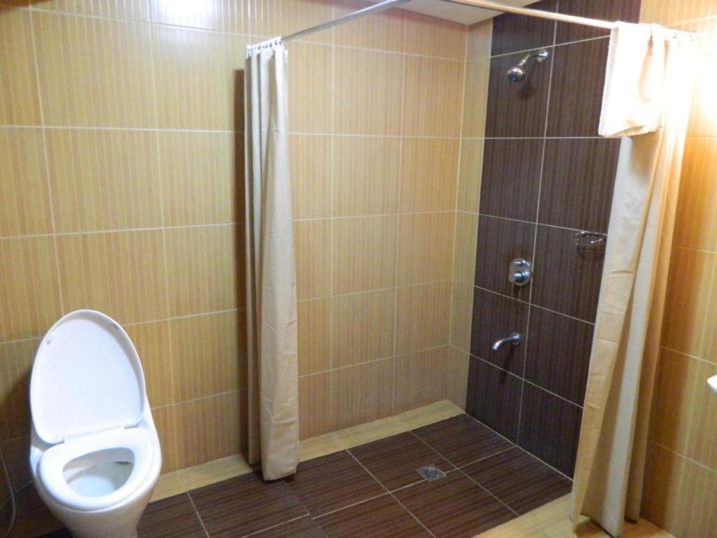 Starmark Hotel Нага Екстериор снимка