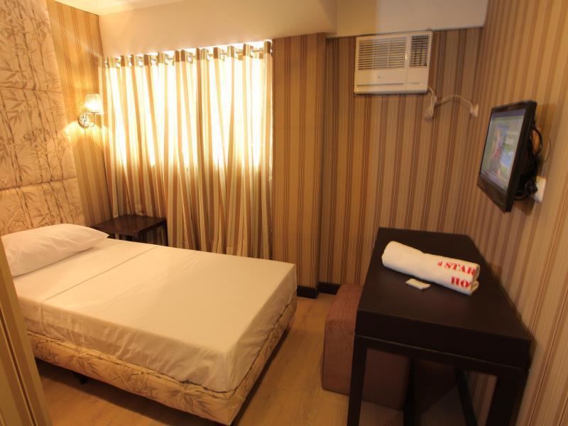 Starmark Hotel Нага Екстериор снимка